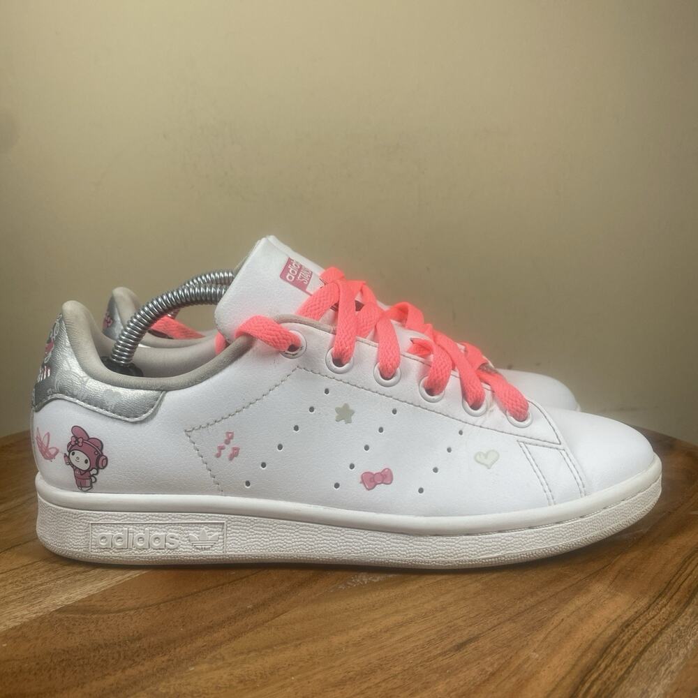 Hello Kitty Adidas Stan Smith Friends Forever Womens White Size 6 Low Top Shoes